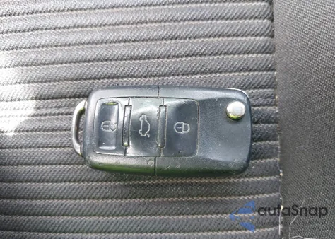 2005 Volkswagen Jetta Gli 1.8T z USA, uszkodzony, nr VIN 3VWSE69MX5M051543